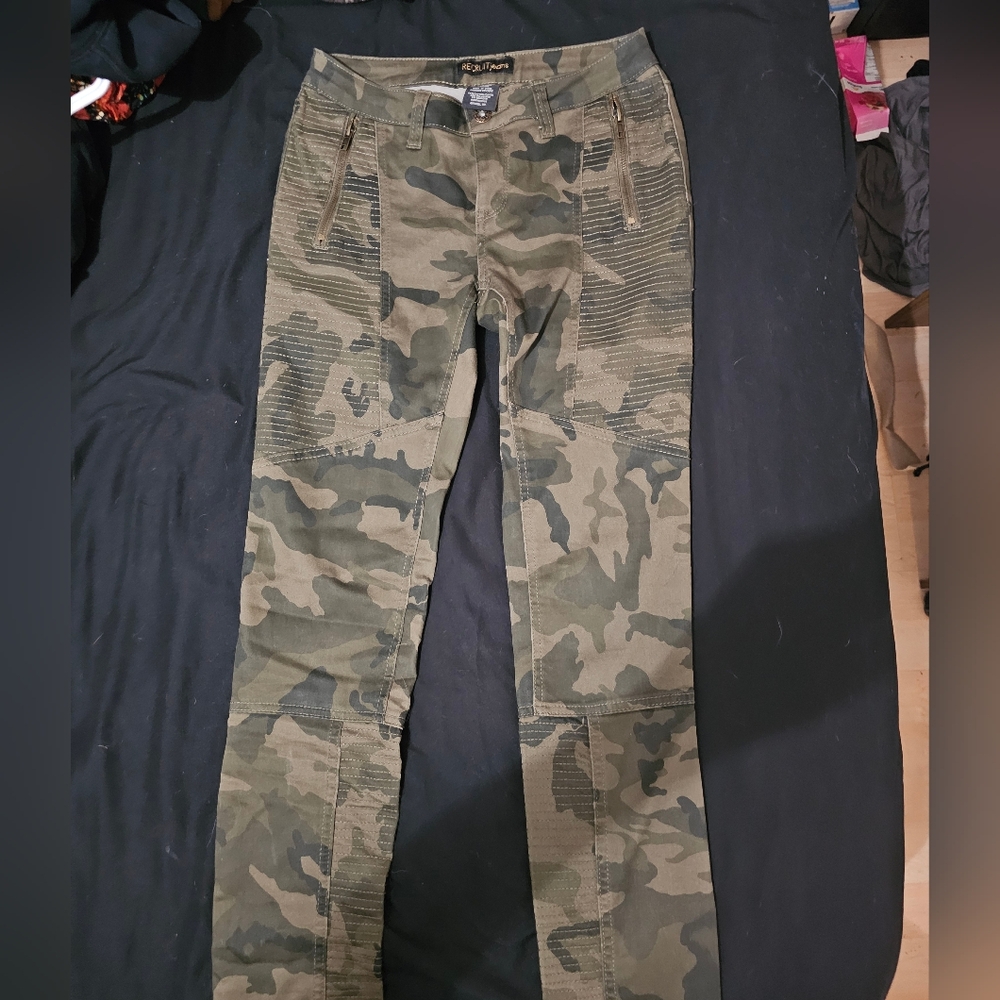 Recruit brand Camouflage jeans